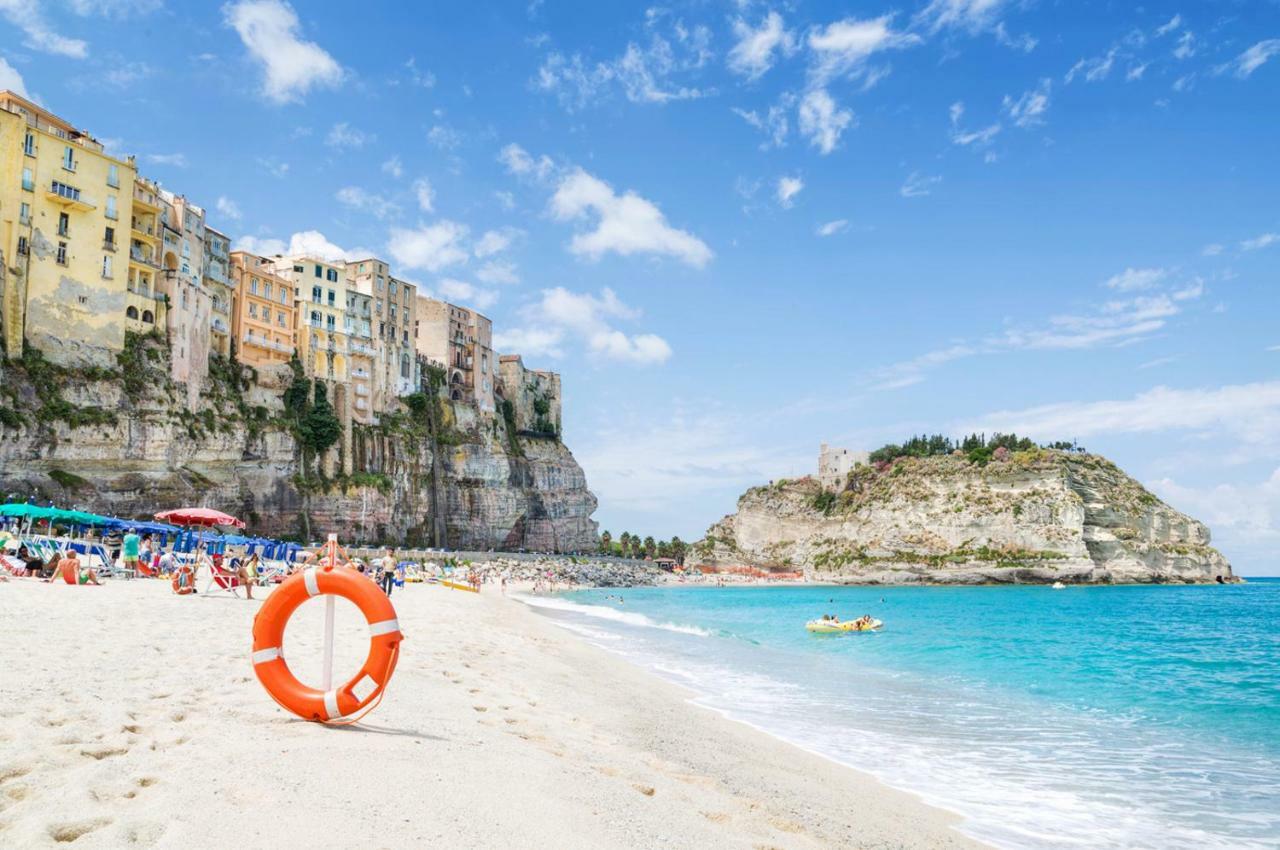 Flowery Tropea Apartment Exterior photo