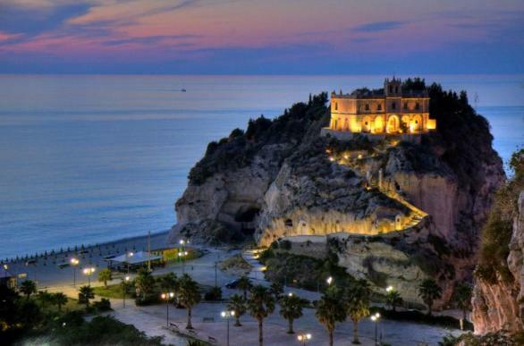 Flowery Tropea Apartment Exterior photo